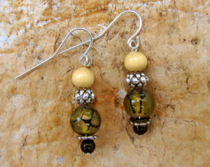 Dangle earrings with green crackle agate and clear wood